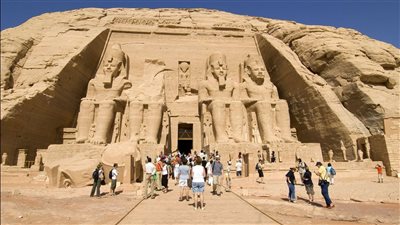 أمين الفتوى: استغلال السائح حرام شرعًا ويخالف سنة النبي 