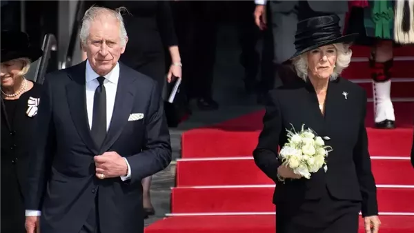 الملك تشارلز وزوجته
