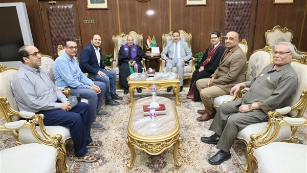 محافظ المنوفية يستقبل