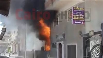 حريق هائل بأحد مخازن البلاستيك بالغربية وسط محاولات للسيطرة عليه |بث مباشر 