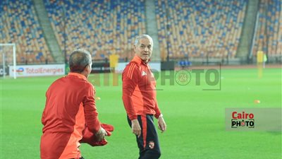 شوبير: كولر حصل على راتب 3 أشهر لإنهاء علاقته بالأهلي.. وحملة كادت تُفسد المفاوضات