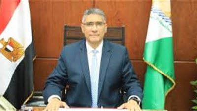 محافظ الجيزة عن جولاته المفاجئة: المواطنين بيشدوني من الجاكت.. وبروح معاهم بنفسي لأي مكان| خاص