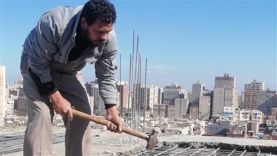 خلال إجازة عيد الفطر.. حملات مُكبرة لإيقاف أعمال البناء المخالف وإزالة التعديات على الأراضي الزراعية بأحياء الإسكندرية