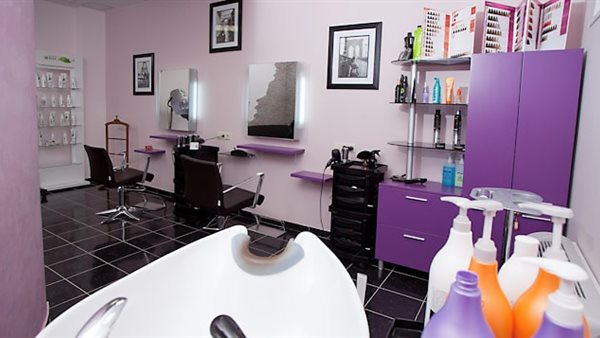 مركز تجميل-أرشيفية