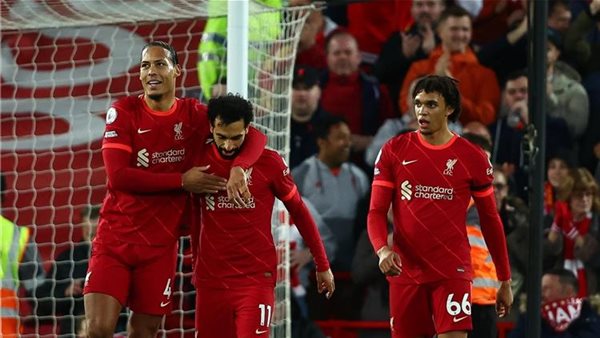 صلاح وأرنولد وفان