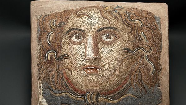 رأس الميدوزا