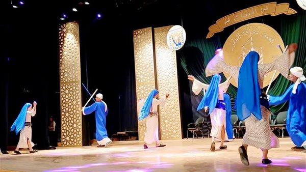 عروض فنية بمسرح طور