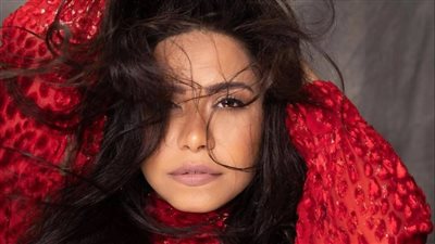 استدعاء الأطباء لمنزل شيرين عبد الوهاب بعد تعرضها لوعكة صحية طارئة