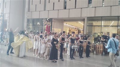 احتفالًا بعيد الفطر.. المتحف المصري الكبير ينظم عرضًا فنيًا لموكب حتحور| صور 