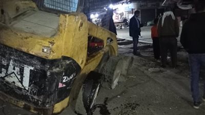 العناية الإلهية تنقذ ركاب قطار طنطا المنصورة بعد اصطدامه بلودر مجلس مدينة بالغربية 