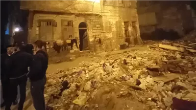 بعد مصرع أم و3 أبناء.. 5 قرارات لجهات التحقيق في انهيار عقار بالإسكندرية 