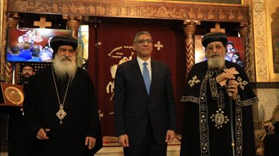 البابا تواضروس الثاني ومحافظ الجيزة يفتتحان مبنى الخدمات بمطرانية الجيزة للأقباط الأرثوذكس 