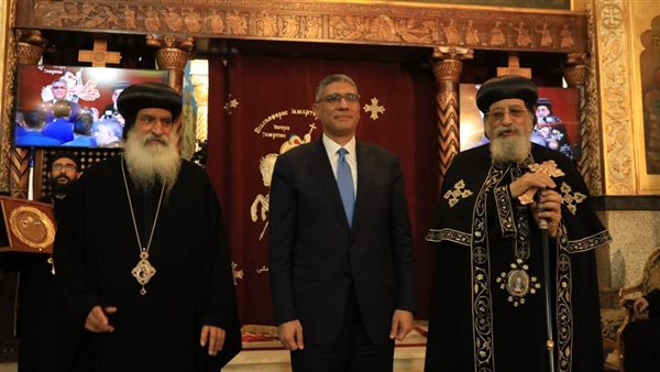 محافظ الجيزة والبابا