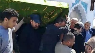 نجوم الفن يساندون نضال الشافعي في جنازة زوجته | بث مباشر 
