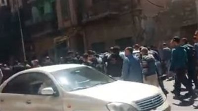 أم وصغارها.. جنازة مهيبة لتشييع جثامين ضحايا عقار الإسكندرية| بث مباشر 