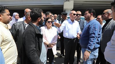 محافظ القاهرة: رفع المخلفات والإشغالات بمحيط موقف السلام النموذجي تمهيدا لافتتاحه وتشغيله