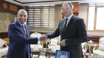 محافظ المنيا يستقبل السفير البلجيكي وحرمه لدعم سبل التعاون بين الجانبين