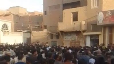 الطلقة خرمت بطنه ودخلت في واحد تاني.. تشييع جثمان شاب لقي مصرعه خلال عرس بسوهاج