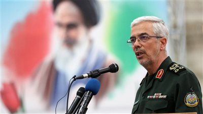 رئيس الأركان الإيراني: أبلغنا ترامب بأننا نريد السلام ولا نسعى لامتلاك سلاح نووي