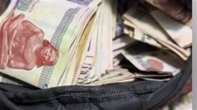 فيديو يثير الجدل.. متسول يزعم جمع مبالغ كبيرة في آخر 10 أيام من رمضان