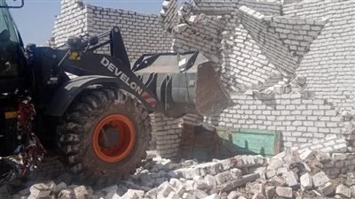 حملات موسعة لإزالة مخالفات البناء في مركز الفشن ببني سويف