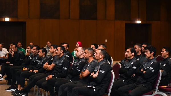 حكام الدوري الممتاز