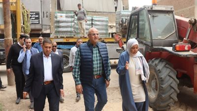 محافظ القليوبية يتفقد أعمال تطوير ورصف منطقة التايهة بمدينة كفر شكر 