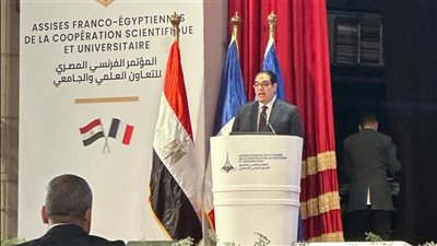 رئيس جامعة القاهرة: فرنسا تشكل شريكا استراتيجيا لمصر في طريق التنمية