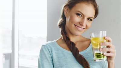 من أجل نفس حلو وجسم منتعش.. إليك 5 أطعمة طبيعية