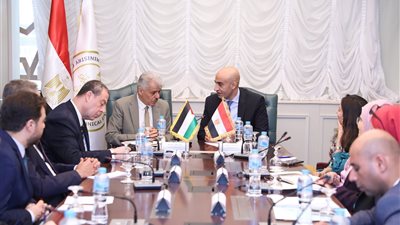 التعليم: 1350 طالبا فلسطينيا أدوا امتحانات الثانوية العامة في مدارس مصرية العام الماضي 