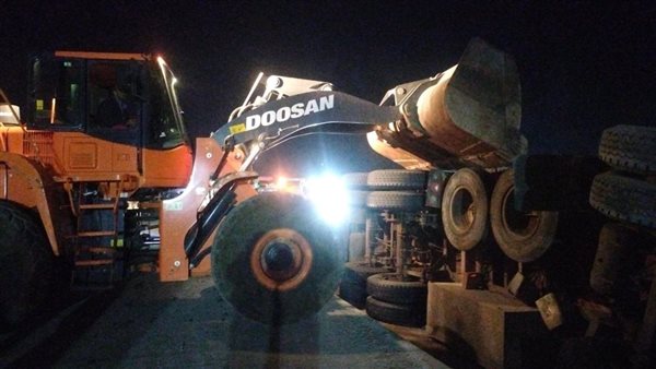 معدات الرفع اثار