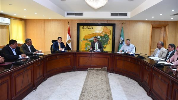 الدكتور احمد الانصاري