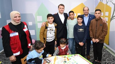 الهلال الأحمر المصري خلال زيارة ماكرون: أنشأنا مراكز لوجستية لخدمة غزة وإدارة أكبر قدر من المساعدات