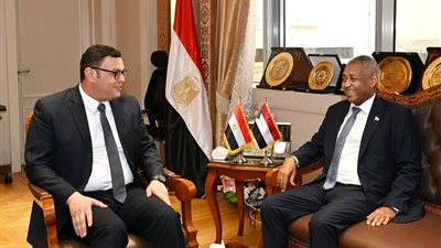 سفير السودان بالقاهرة: نولي اهتماما كبيرا بالاستفادة من الخبرات المصرية في مجالات البنية التحتية والمرافق