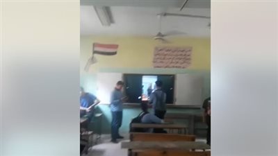 التعليم تفحص واقعة رقص الطلاب على فيديو للبلوجر رورو