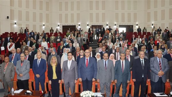 جانب من المؤتمر 