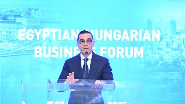 وزير الاستثمار خلال