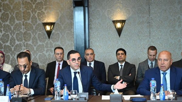 وزير الاستثمار والتجارة