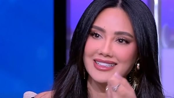 الفنانة مي القاضي