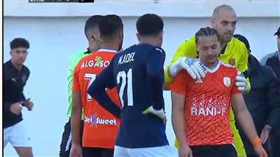 إصابة قوية لـ قندوسي.. سيراميكا كليوباترا يفوز على فاركو بهدفين في الدوري