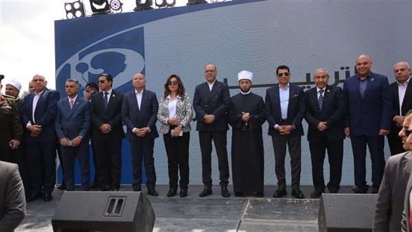 محافظ القاهرة وعدد