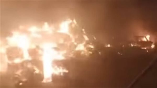 جانب من الحريق