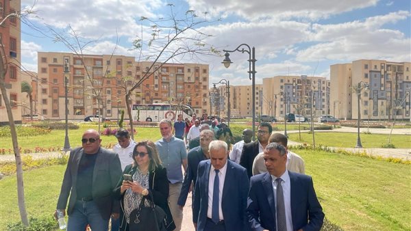 جانب من زيارة وفود