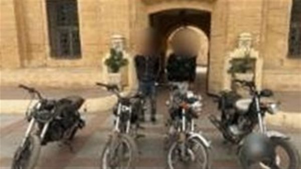 المتهمين والمضبوطات