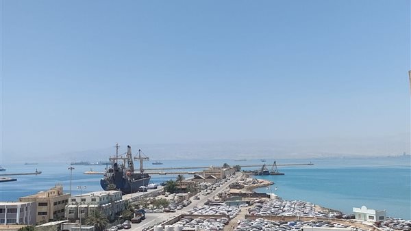 ميناء السويس البحري