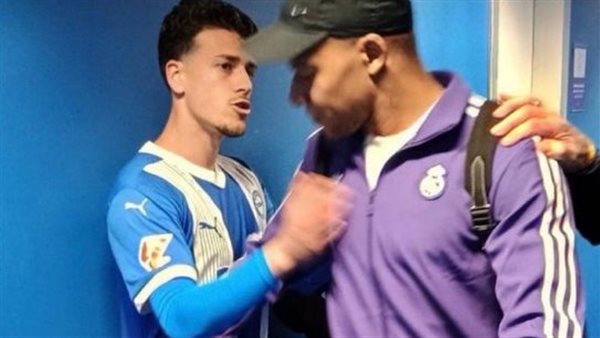 كيليان مبابي رفقة