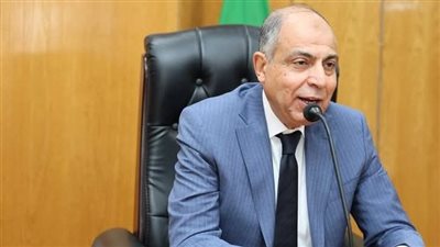 محافظ المنيا يوافق على تحسين خدمات النقل وفتح باب التقديم لترخيص 50 تاكسي جديدا بمدينة المنيا