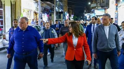 جولة مفاجئة لوزيرة التنمية المحلية في شوارع مصر الجديدة.. وتعنيف مسؤولي الإشغالات لهذا السبب| بث مباشر
