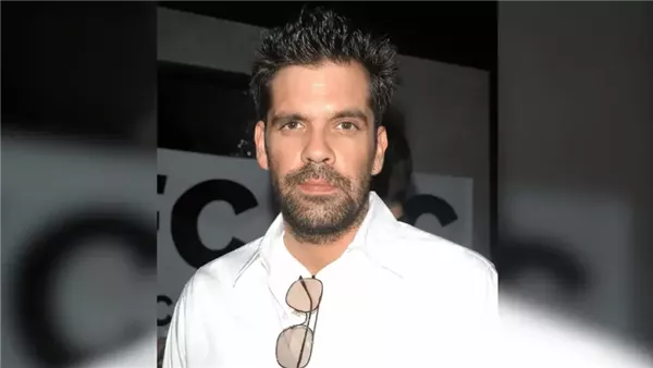 الممثل نيكي كات