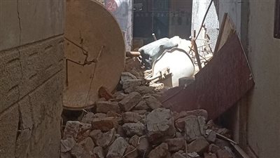 انهيار جزئي لمنزل مكون من طابقين في سوهاج